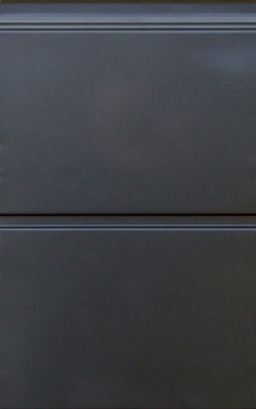 RAL-7016 szürke színű ECOTOR garázskapu szélesbordás mintázattal, polygrain felülettel